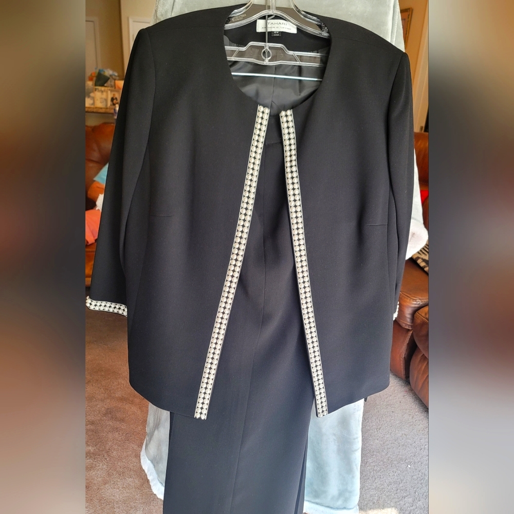 Tahari Arthur S. Levine Women's Black Couture Club Two Piece Pants Suit 16W